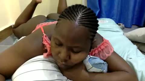 mamasita2023 online show from 11/11/25, 08:20