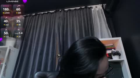 Snapshot of mamasitasexy79 chatting on 12/26/24, 09:58 ioana love online show from 12/26/24, 09:58