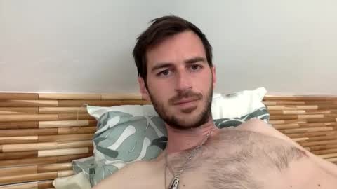 Snapshot of mamattv chatting on 04/18/26, 01:26 mamattv online show from 04/18/26, 01:26