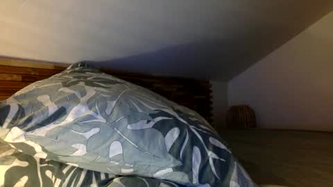 Snapshot of mamattv chatting on 04/26/26, 07:00 mamattv online show from 04/26/26, 07:00