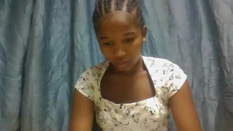 Snapshot of mamieriela chatting on 03/08/26, 08:18 mamieriela online show from 03/08/26, 08:18