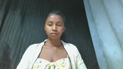 Snapshot of mamieriela chatting on 04/22/26, 07:15 mamieriela online show from 04/22/26, 07:15