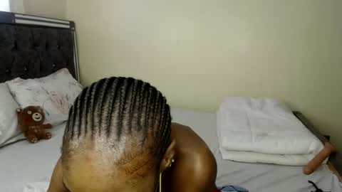 mamimars online show from 11/11/25, 06:24