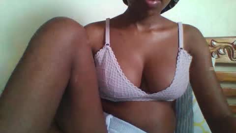 mammaplay online show from 11/21/25, 06:12