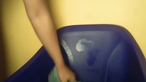Snapshot of mammy31 chatting on 05/12/26, 06:21 mammy31 online show from 05/12/26, 06:21