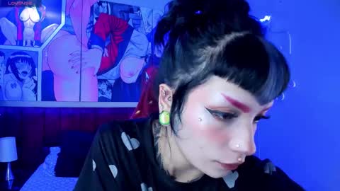   online show from 12/03/25, 04:42