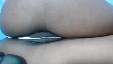 Snapshot of mamy02 chatting on 01/23/25, 08:04 cristal online show from 01/23/25, 08:04