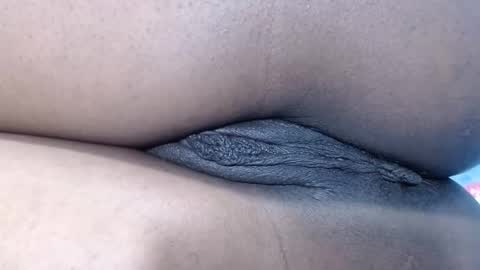 Snapshot of mamy02 chatting on 02/10/25, 02:48 cristal online show from 02/10/25, 02:48