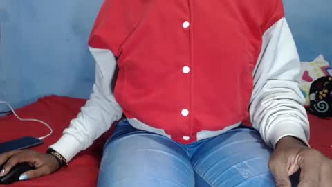 Snapshot of mamy02 chatting on 02/14/25, 10:28 cristal online show from 02/14/25, 10:28