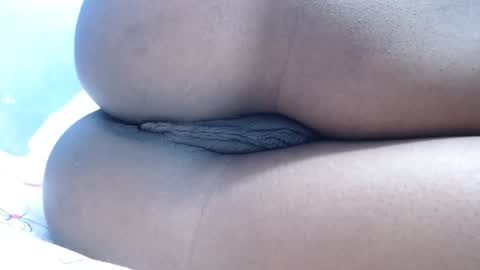 Snapshot of mamy02 chatting on 03/12/25, 09:02 cristal online show from 03/12/25, 09:02