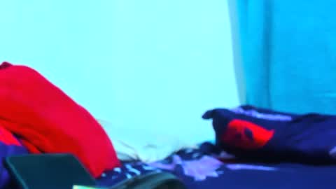 Snapshot of mamy02 chatting on 10/18/25, 09:43 cristal online show from 10/18/25, 09:43