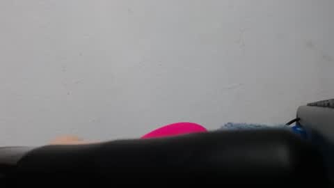 Snapshot of mamy02 chatting on 04/21/26, 10:54 cristal online show from 04/21/26, 10:54
