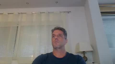 man211172 online show from 10/19/25, 02:50