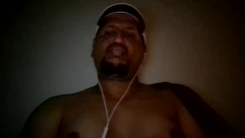 Snapshot of man_new chatting on 02/10/25, 11:13 Man new online show from 02/10/25, 11:13