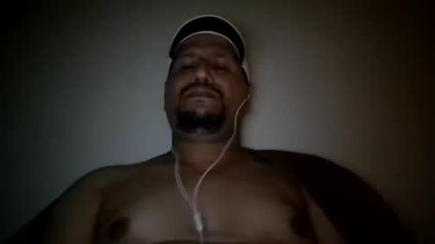 Snapshot of man_new chatting on 02/14/25, 06:23 Man new online show from 02/14/25, 06:23