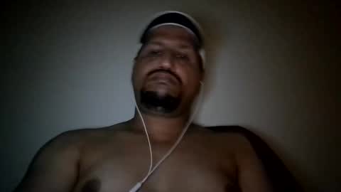 Snapshot of man_new chatting on 02/16/25, 12:41 Man new online show from 02/16/25, 12:41