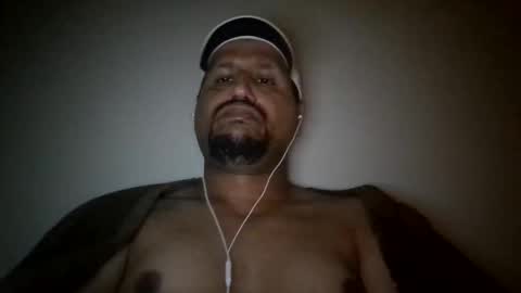 Snapshot of man_new chatting on 02/18/25, 05:09 Man new online show from 02/18/25, 05:09