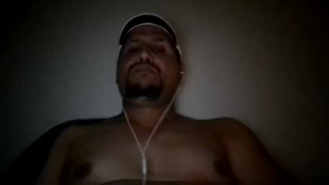Snapshot of man_new chatting on 02/21/25, 01:33 Man new online show from 02/21/25, 01:33