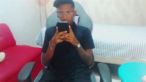 man_san11 online show from 12/21/24, 02:37