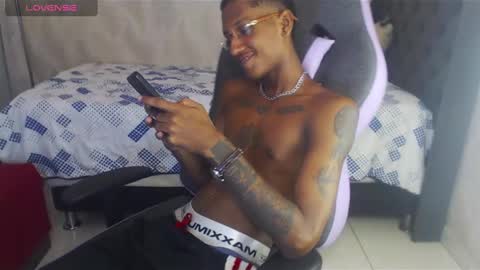 man_san11 online show from 12/24/24, 04:19