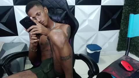 man_san11 online show from 03/10/25, 05:39