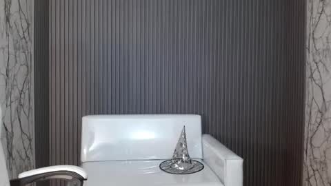 man_san11 online show from 10/10/25, 04:06