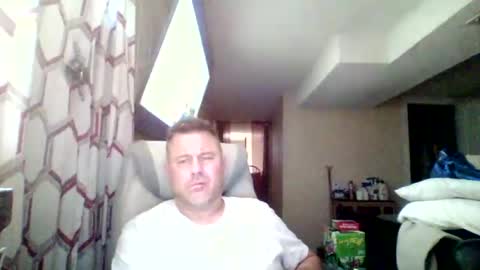 Snapshot of mancandy35 chatting on 07/07/26, 03:27 mancandy35 online show from 07/07/26, 03:27