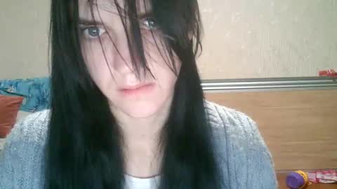 Snapshot of mandari_lukc chatting on 11/18/25, 01:11 Mandari lukc online show from 11/18/25, 01:11