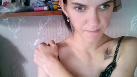 Snapshot of mandari_lukc chatting on 06/26/26, 11:36 Mandari lukc online show from 06/26/26, 11:36