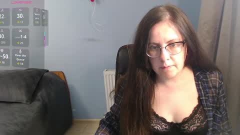 Snapshot of mandarinka28 chatting on 05/11/26, 08:20 mandarinka28 online show from 05/11/26, 08:20