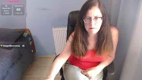 Snapshot of mandarinka28 chatting on 07/15/26, 06:40 mandarinka28 online show from 07/15/26, 06:40