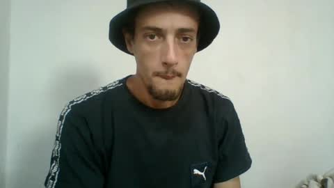 Snapshot of mandick95 chatting on 06/21/26, 05:59 mandick95 online show from 06/21/26, 05:59