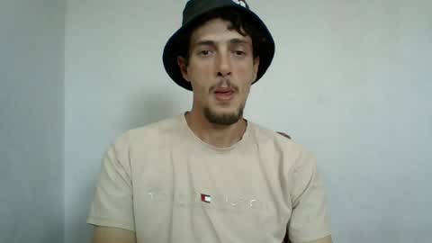 Snapshot of mandick95 chatting on 06/25/26, 02:54 mandick95 online show from 06/25/26, 02:54