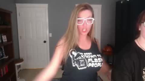 Snapshot of mandybabyxxx chatting on 03/13/26, 10:49 MandyBabyXXX online show from 03/13/26, 10:49