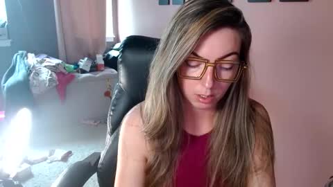 Snapshot of mandybabyxxx chatting on 06/04/26, 11:22 MandyBabyXXX online show from 06/04/26, 11:22