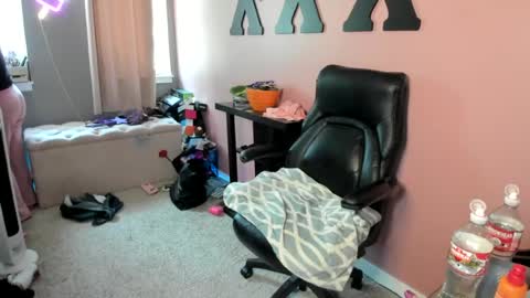 Snapshot of mandybabyxxx chatting on 07/18/26, 12:26 MandyBabyXXX online show from 07/18/26, 12:26