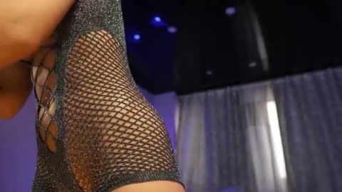 Anto Lovense is Active My pleasure is in your hands Private is Open online show from 11/18/25, 07:13