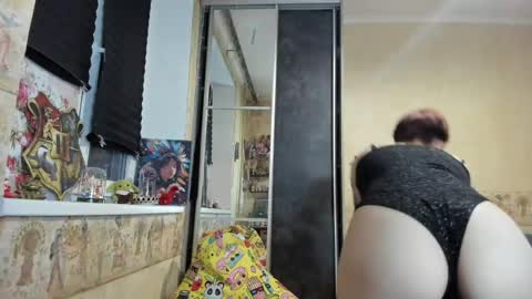Snapshot of mandyshine chatting on 04/29/26, 04:33 Mandy online show from 04/29/26, 04:33