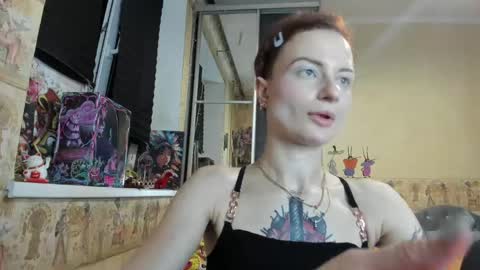 Snapshot of mandyshine chatting on 05/07/26, 05:18 Mandy online show from 05/07/26, 05:18