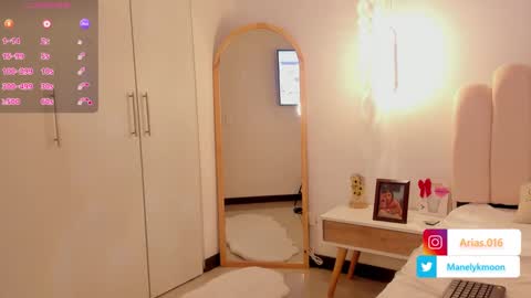 Snapshot of manelyk_10 chatting on 03/12/25, 11:33 online show from 03/12/25, 11:33