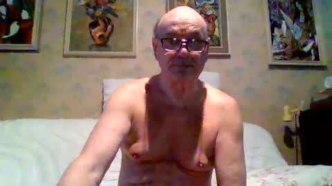 Snapshot of manes5858 chatting on 02/07/26, 03:27 manes5858 online show from 02/07/26, 03:27