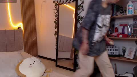 Danny online show from 04/13/26, 07:03