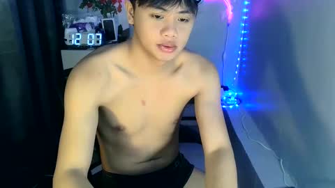 Snapshot of manhattan_men18 chatting on 03/10/25, 11:06 JM18 online show from 03/10/25, 11:06