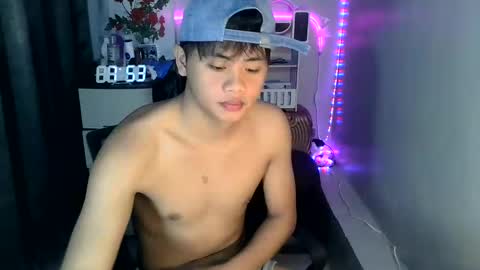 Snapshot of manhattan_men18 chatting on 03/12/25, 12:53 JM18 online show from 03/12/25, 12:53