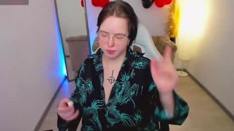 manic_pixie_ online show from 02/12/26, 03:29