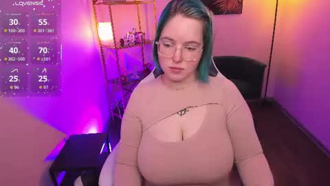 Snapshot of manic_pixie_ chatting on 06/14/26, 03:25 manic_pixie_ online show from 06/14/26, 03:25