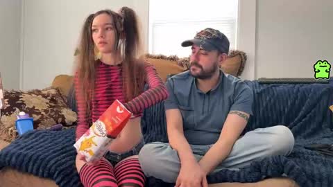 Snapshot of manicpixiedreamfrog chatting on 04/18/26, 06:01 manicpixiedreamfrog online show from 04/18/26, 06:01