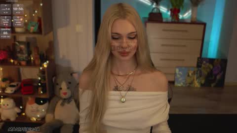 Snapshot of manifreyja chatting on 03/12/26, 11:11 Amelie online show from 03/12/26, 11:11