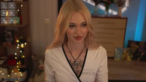 Snapshot of manifreyja chatting on 04/03/26, 09:51 Amelie online show from 04/03/26, 09:51