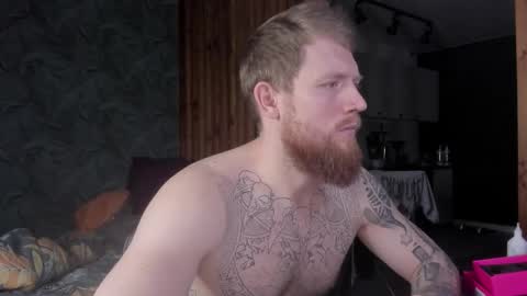 Snapshot of manjerk_on_cb chatting on 10/15/25, 03:23 Arthur online show from 10/15/25, 03:23